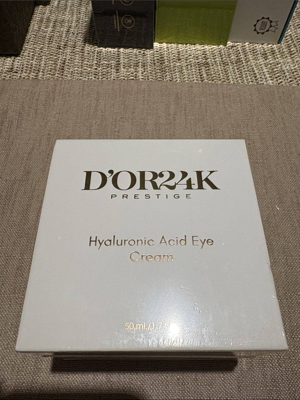 Hyaluronic Acid Eye Cream - White